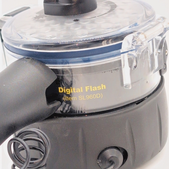 Sealife SL960D Underwater Dive Flash with Mount - Picture 6 of 8